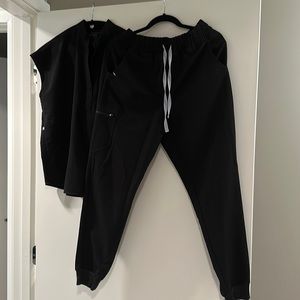 Figs Oversized Rafaela + High Waisted Zamora Jogger Scrub Set Black